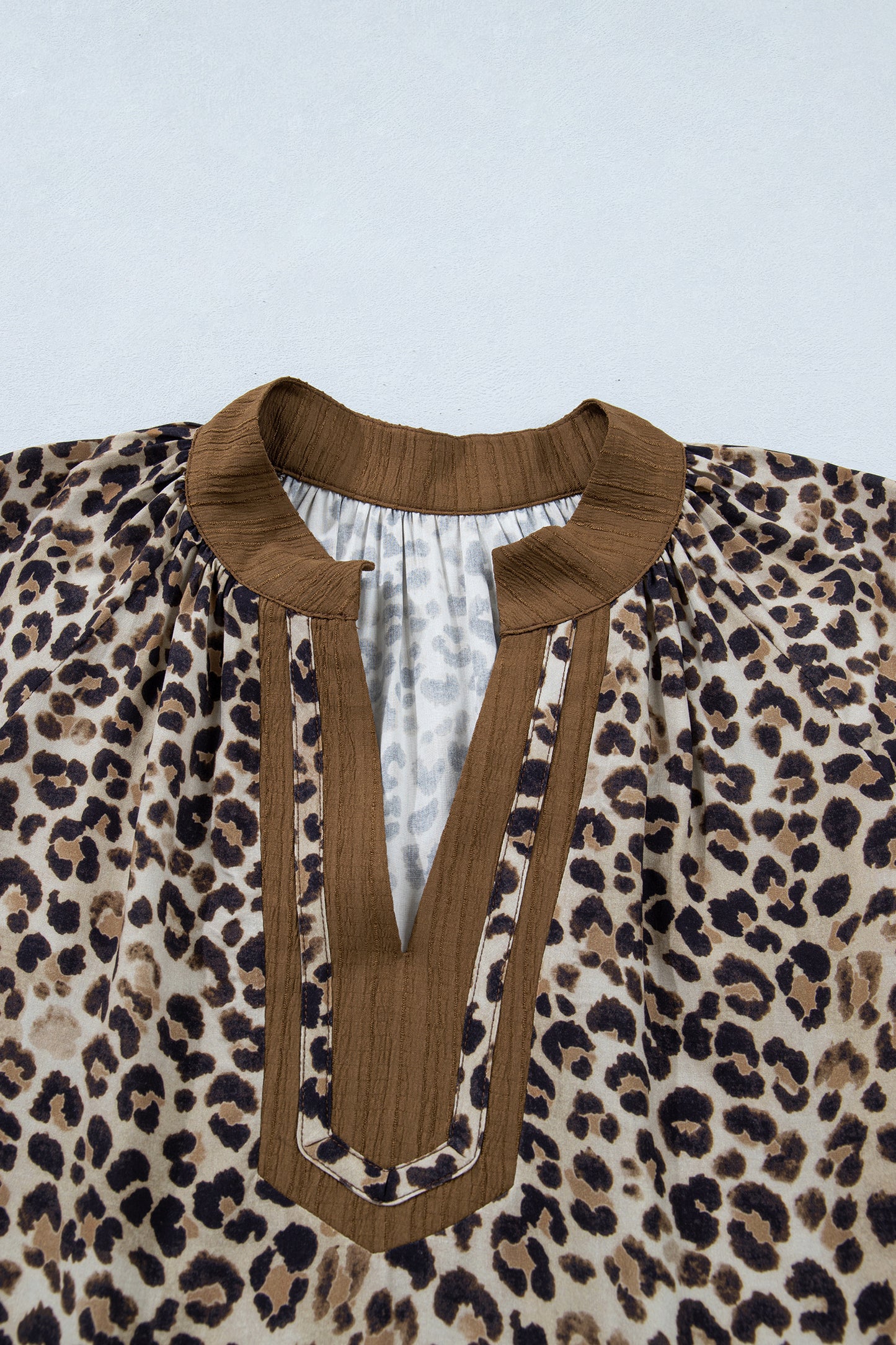 Brown Plus-Size Leopard Print Crinkled Colorblock Patchwork V-Neck Blouse