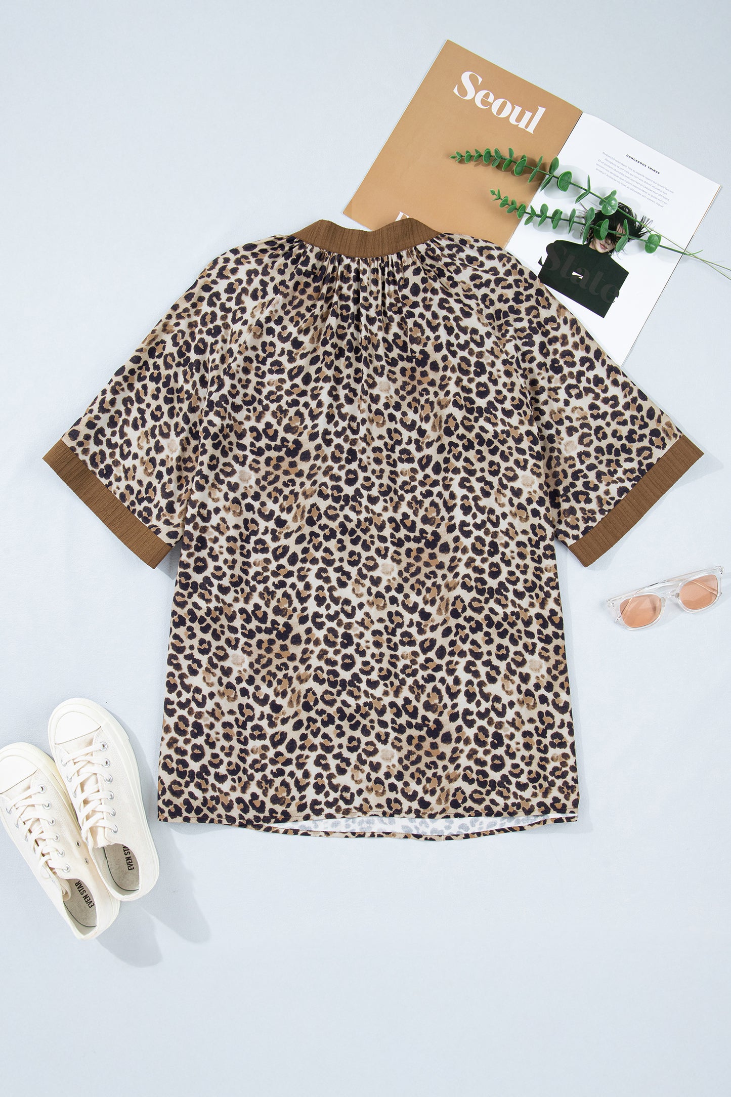 Brown Plus-Size Leopard Print Crinkled Colorblock Patchwork V-Neck Blouse